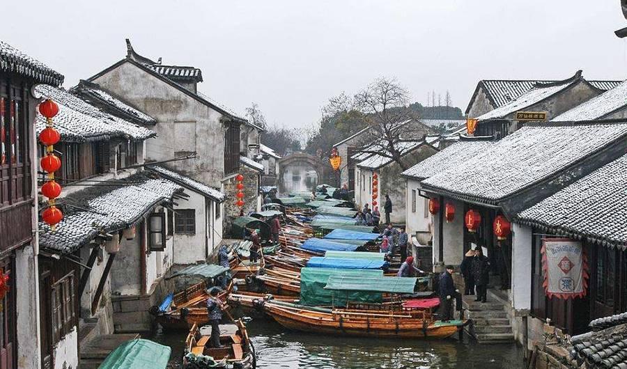 新疆乌什县发生多次余震一名被压儿童获救